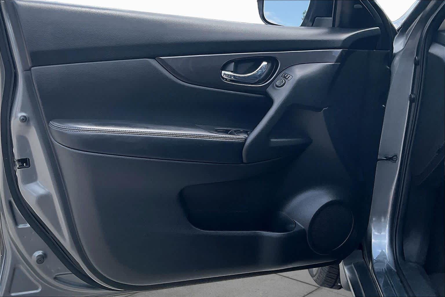 2019 Nissan Rogue SV Gun Metallic at HGreg Houston