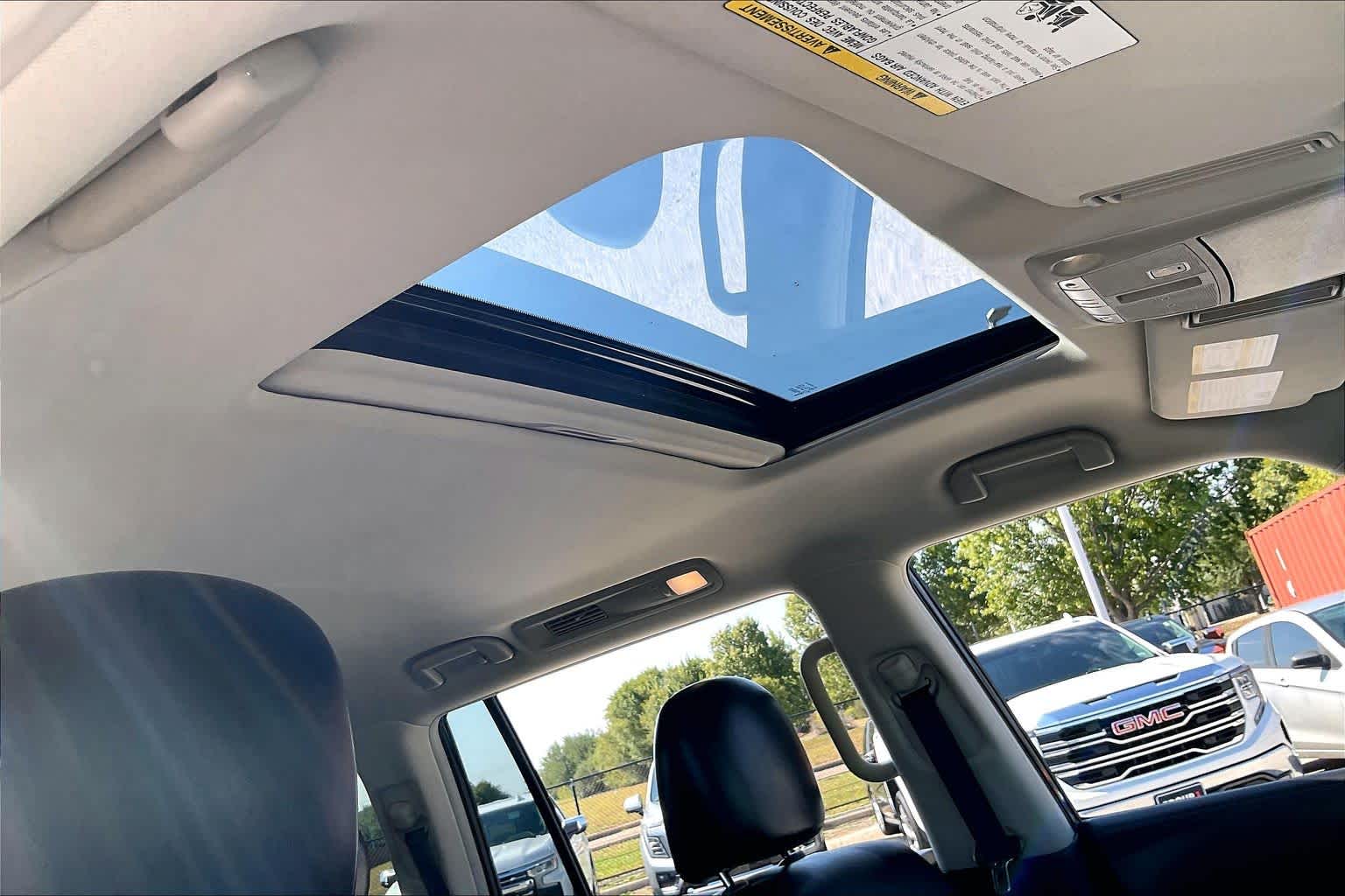 2024 Nissan Armada photo 13 of 34
