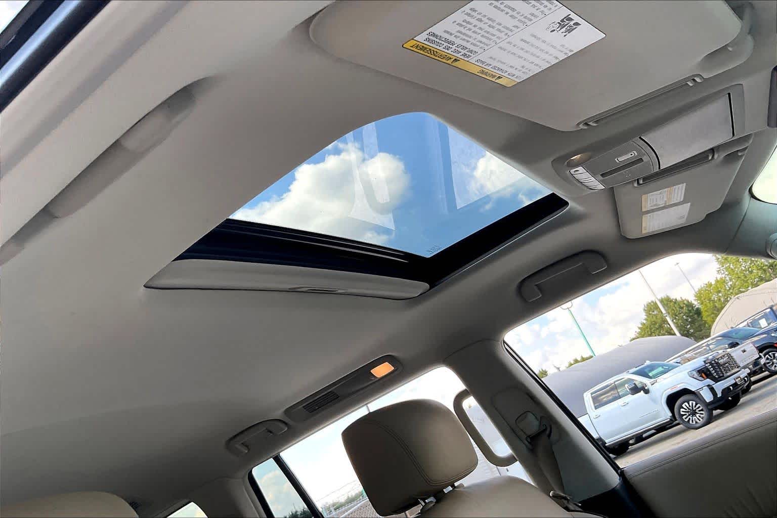 2023 Nissan Armada photo 13 of 34