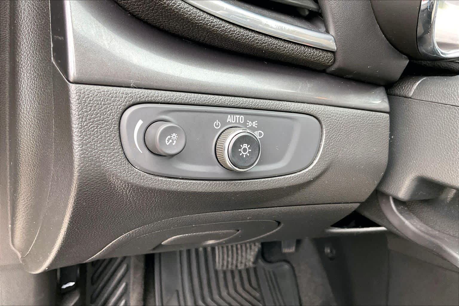 2020 Buick Encore Preferred Ebony Twilight Metallic at HGreg Houston