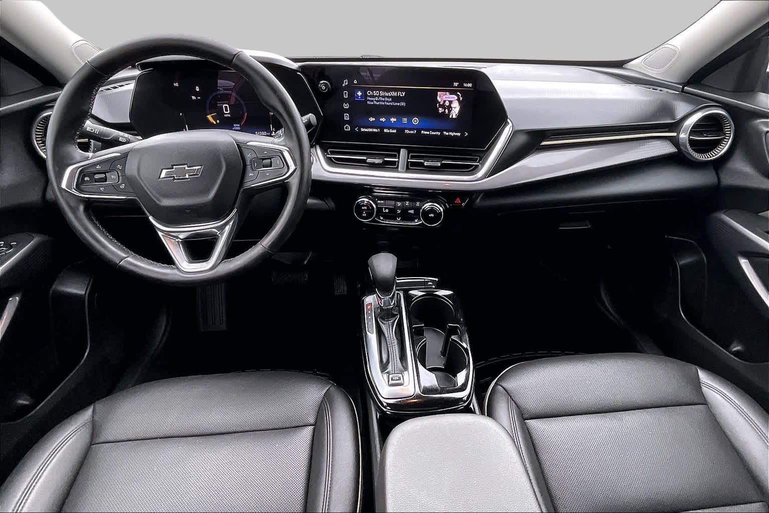 2024 Chevrolet Trax photo 16 of 35
