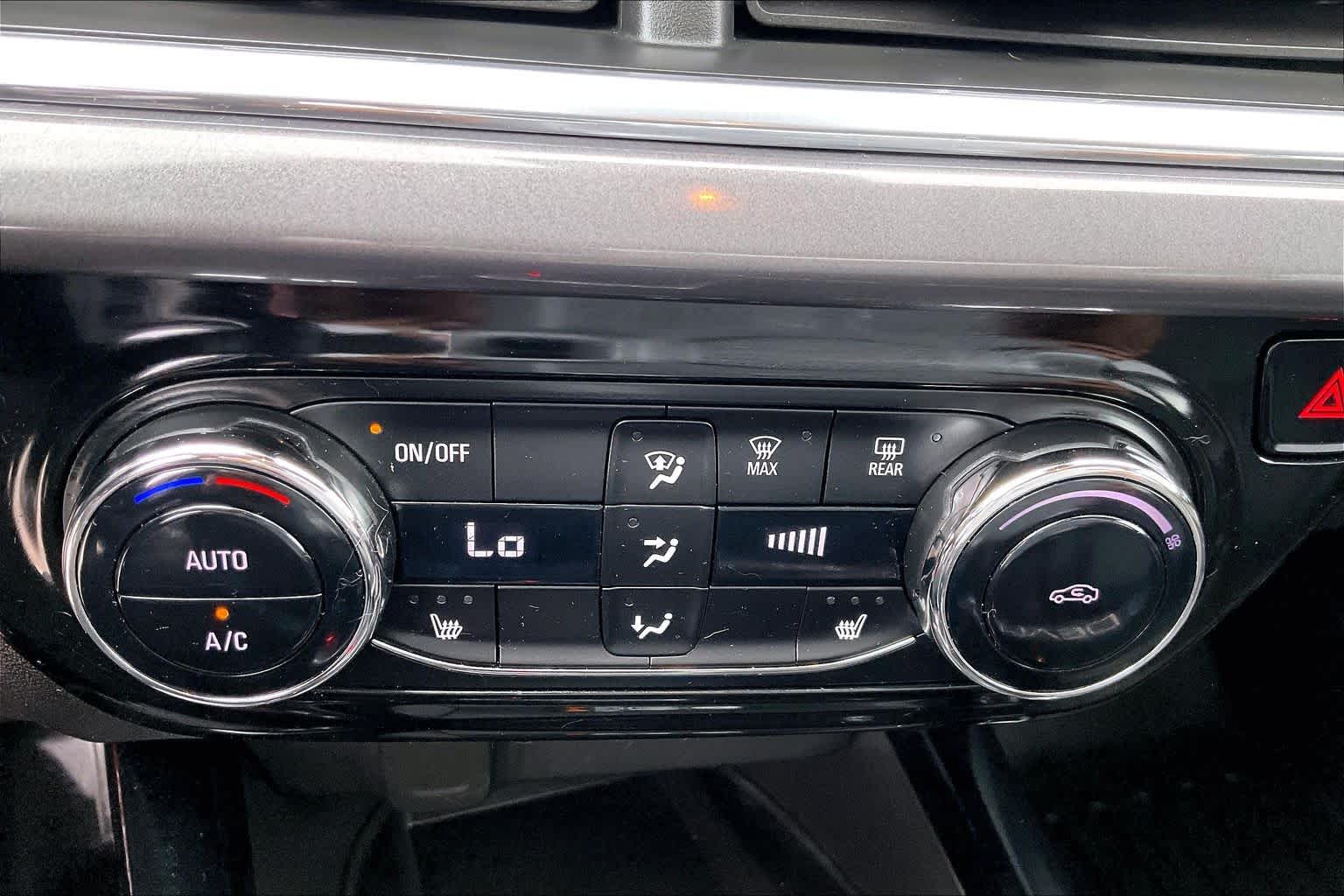 2024 Chevrolet Trax photo 33 of 35
