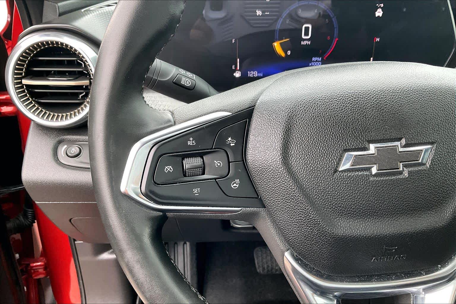 2024 Chevrolet Trax photo 24 of 35
