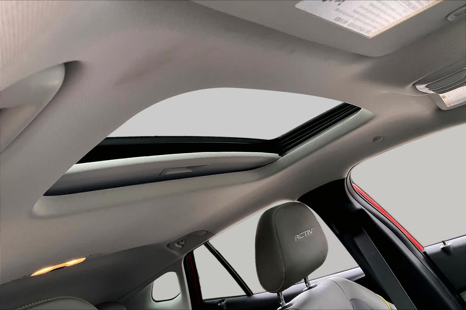 2024 Chevrolet Trax photo 14 of 35