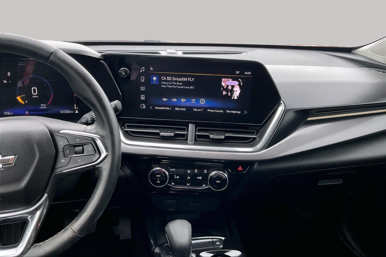 2024 Chevrolet Trax photo 7 of 35