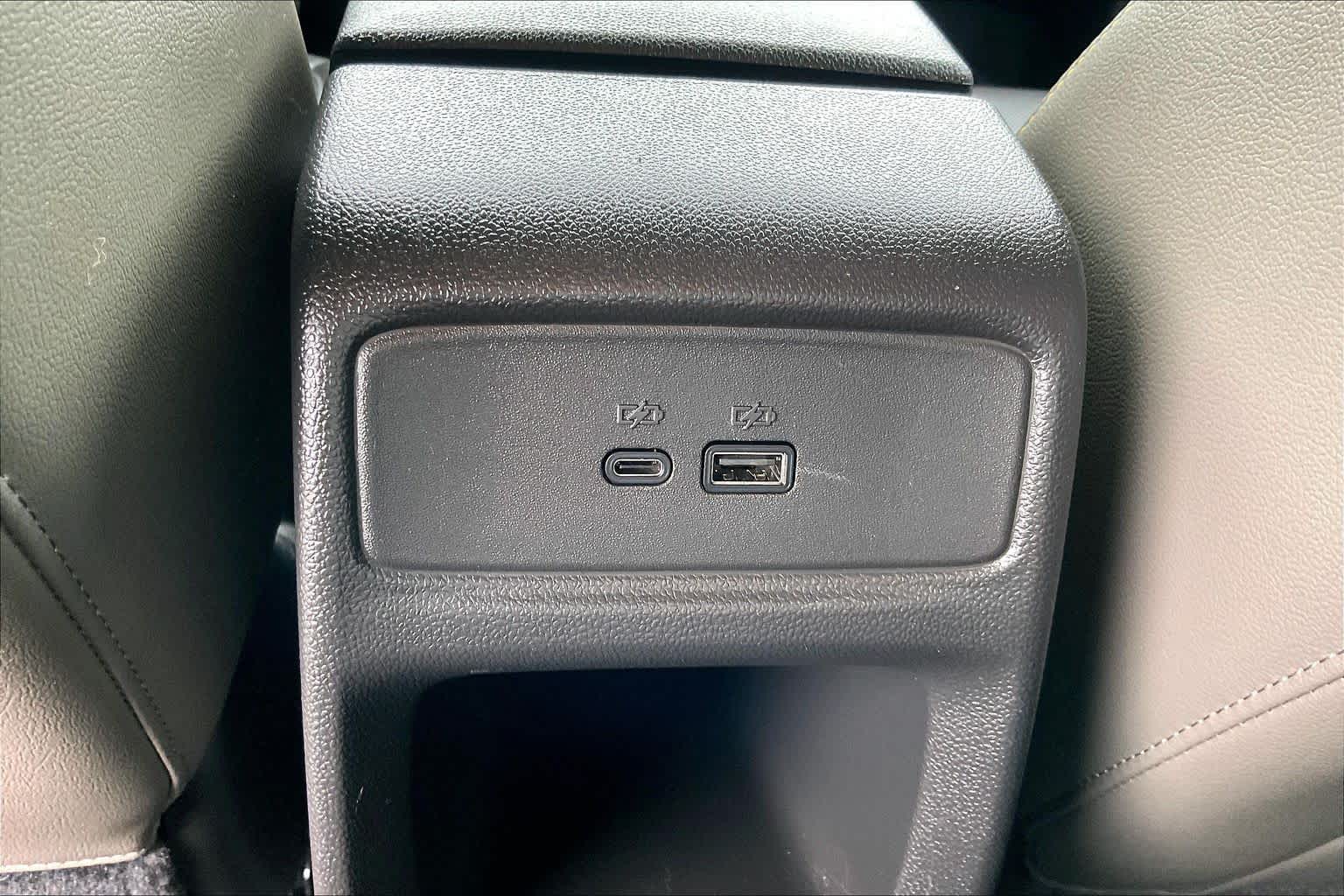 2024 Chevrolet Trax photo 32 of 35
