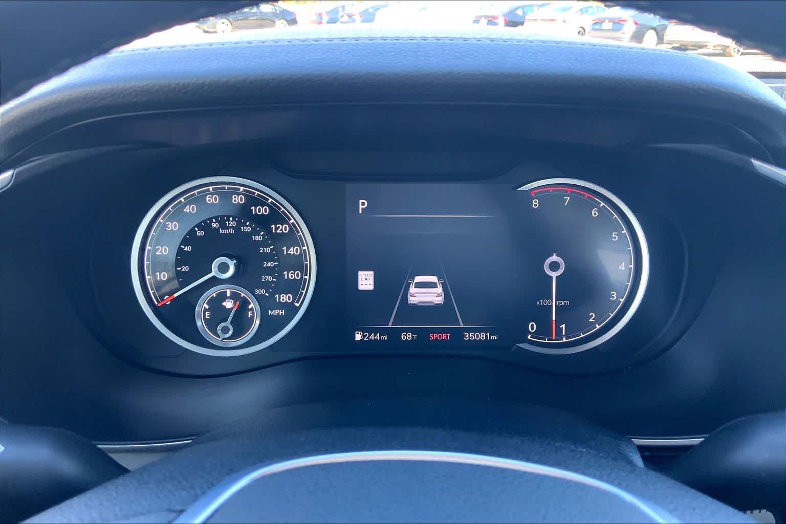 2025 Genesis G70 photo 25 of 31