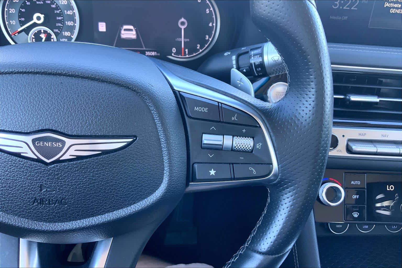 2025 Genesis G70 photo 24 of 31