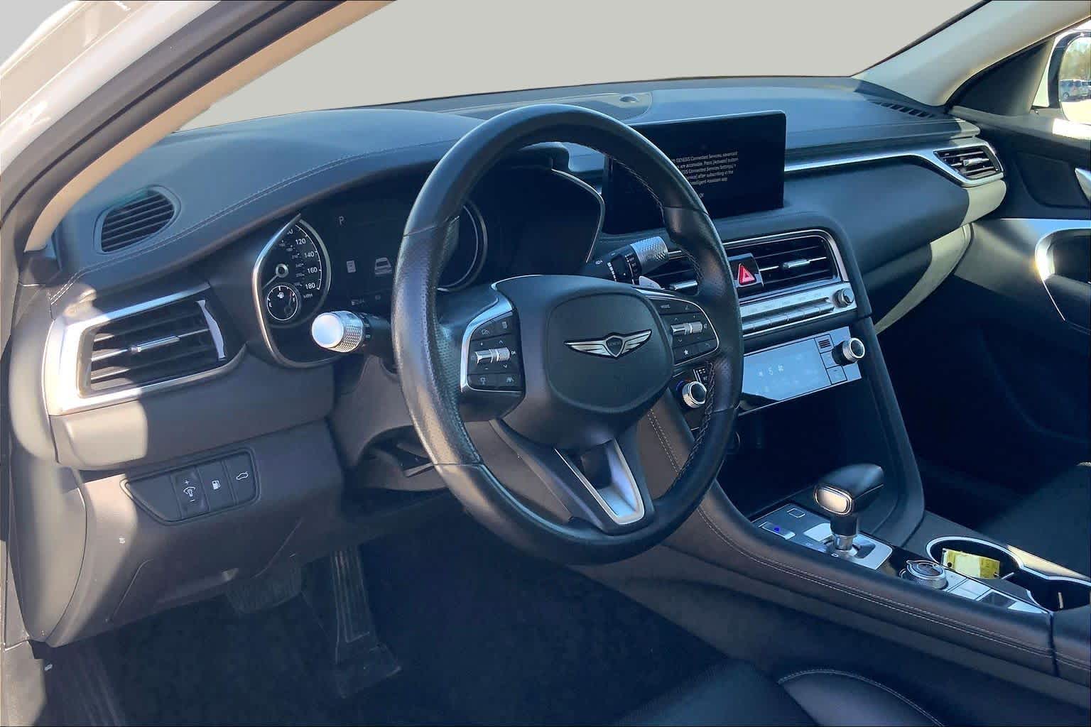 2025 Genesis G70 photo 17 of 31