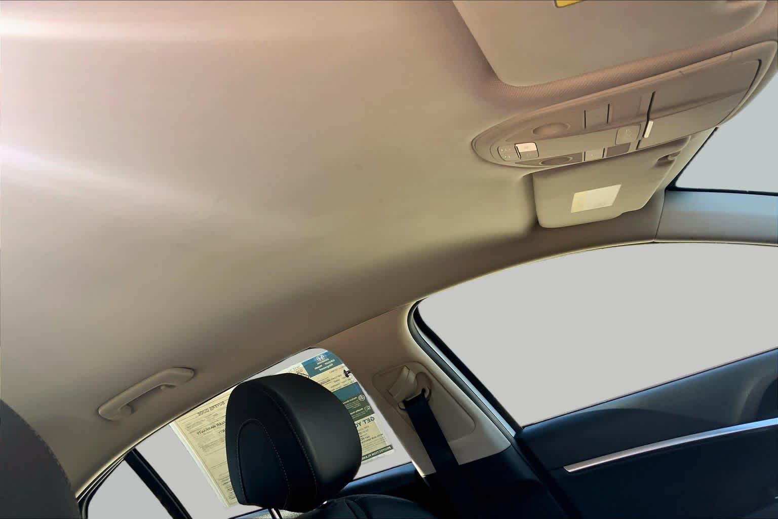 2025 Genesis G70 photo 14 of 31