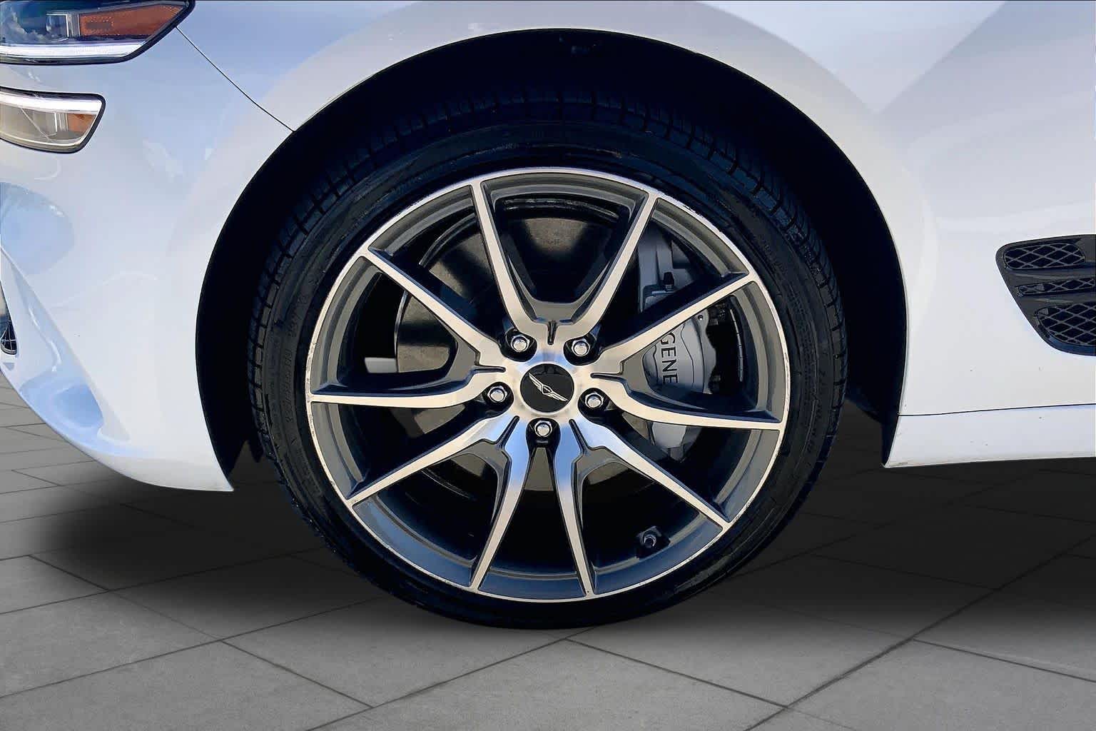 2025 Genesis G70 photo 11 of 31