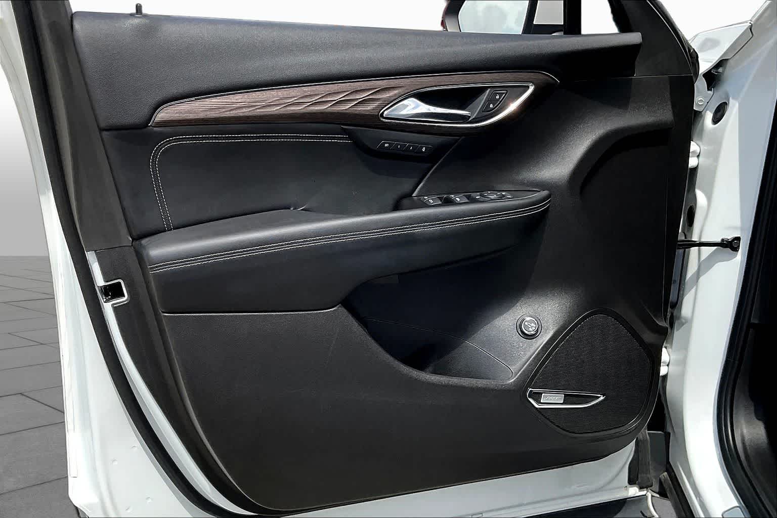 2023 Buick Envision Avenir White Frost Tricoat at Lone Star Chevrolet