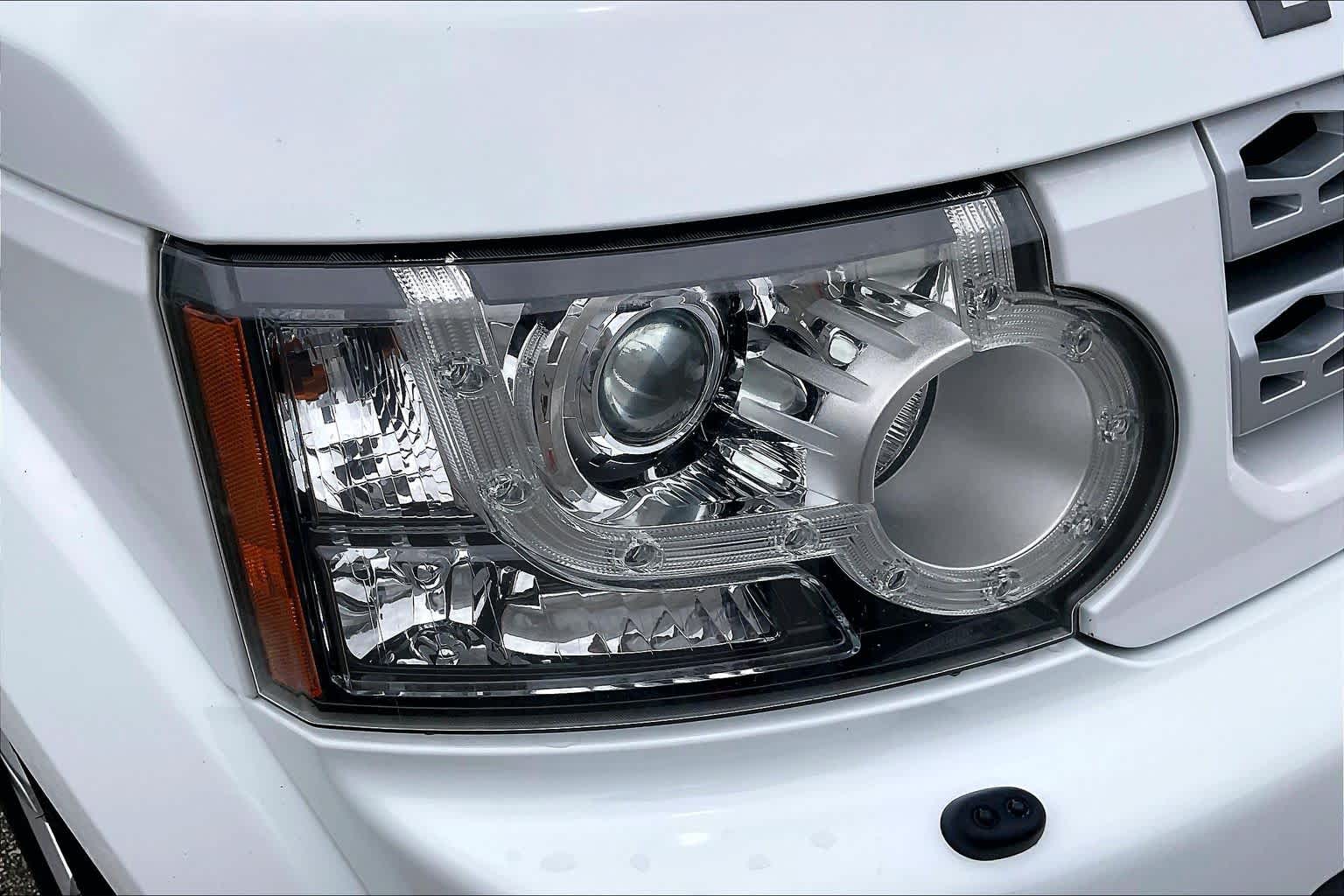 2013 Land Rover LR4 LUX Fuji White at Mac Haik Ford