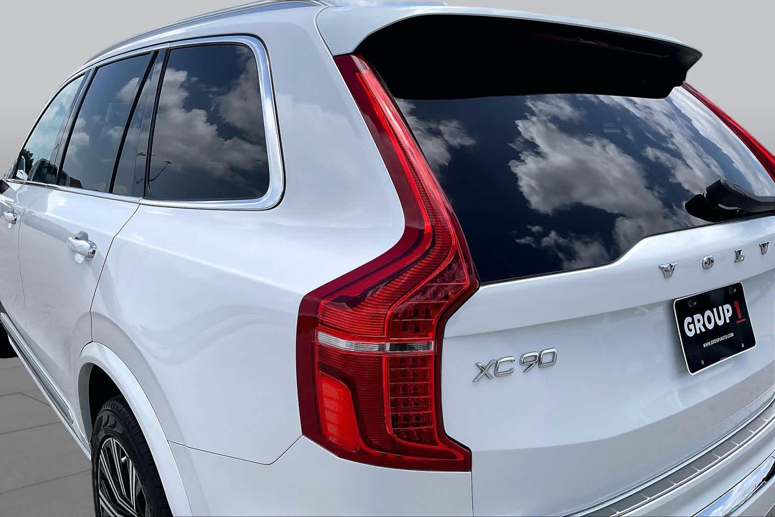 2022 Volvo XC90 Inscription Crystal White Metallic at HGreg Houston
