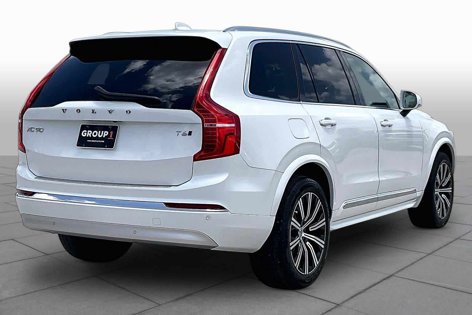 2022 Volvo XC90 Inscription Crystal White Metallic at HGreg Houston