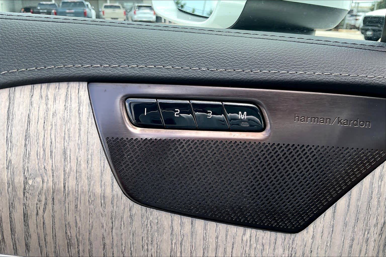2022 Volvo XC90 Inscription Crystal White Metallic at HGreg Houston