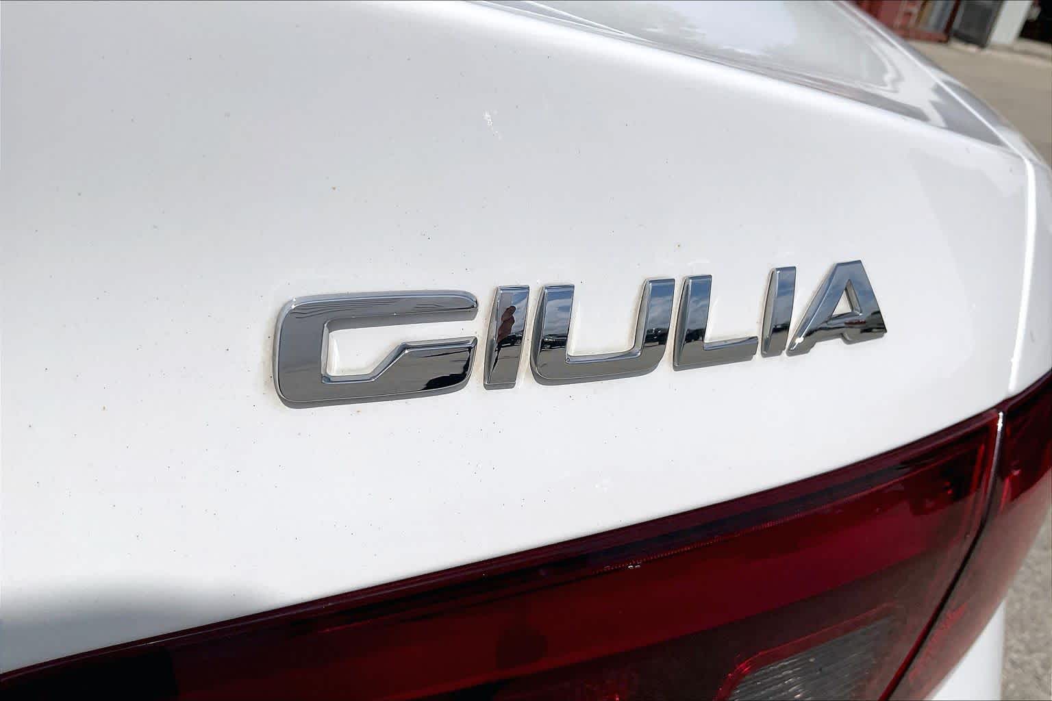 2018 Alfa Romeo Giulia - 8