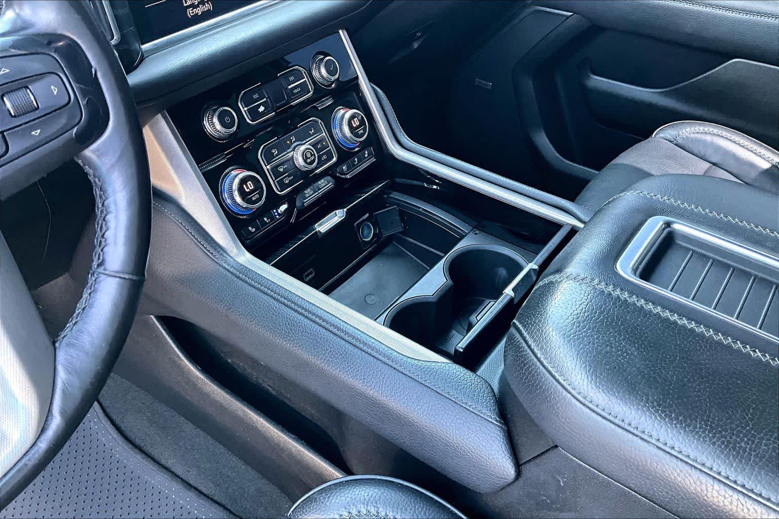 Used 2021 ONYX BLACK GMC Denali image 17