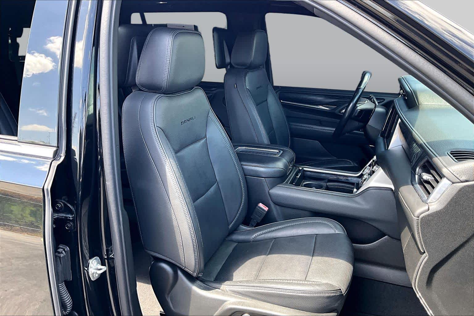 Used 2021 ONYX BLACK GMC Denali image 9