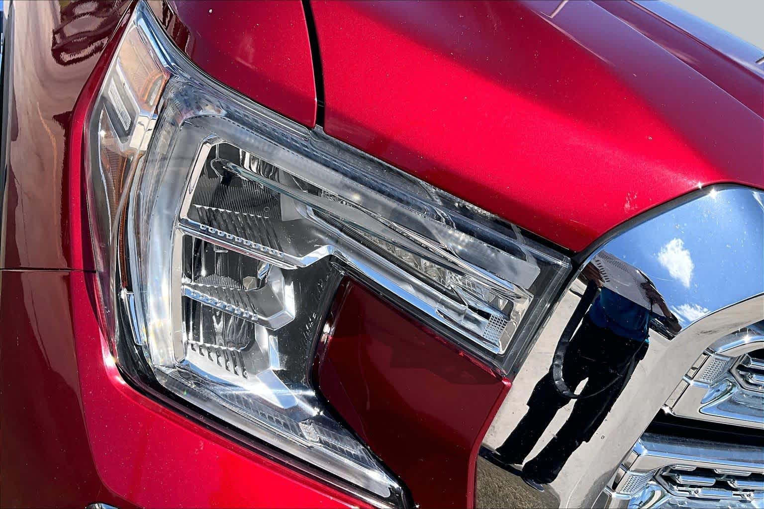 Certified Used 2020 RED QUARTZ TINTCOAT GMC SLT image 28