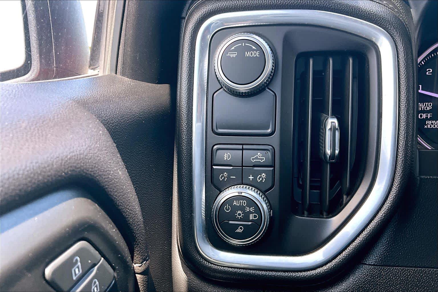 Certified Used 2020 RED QUARTZ TINTCOAT GMC SLT image 36