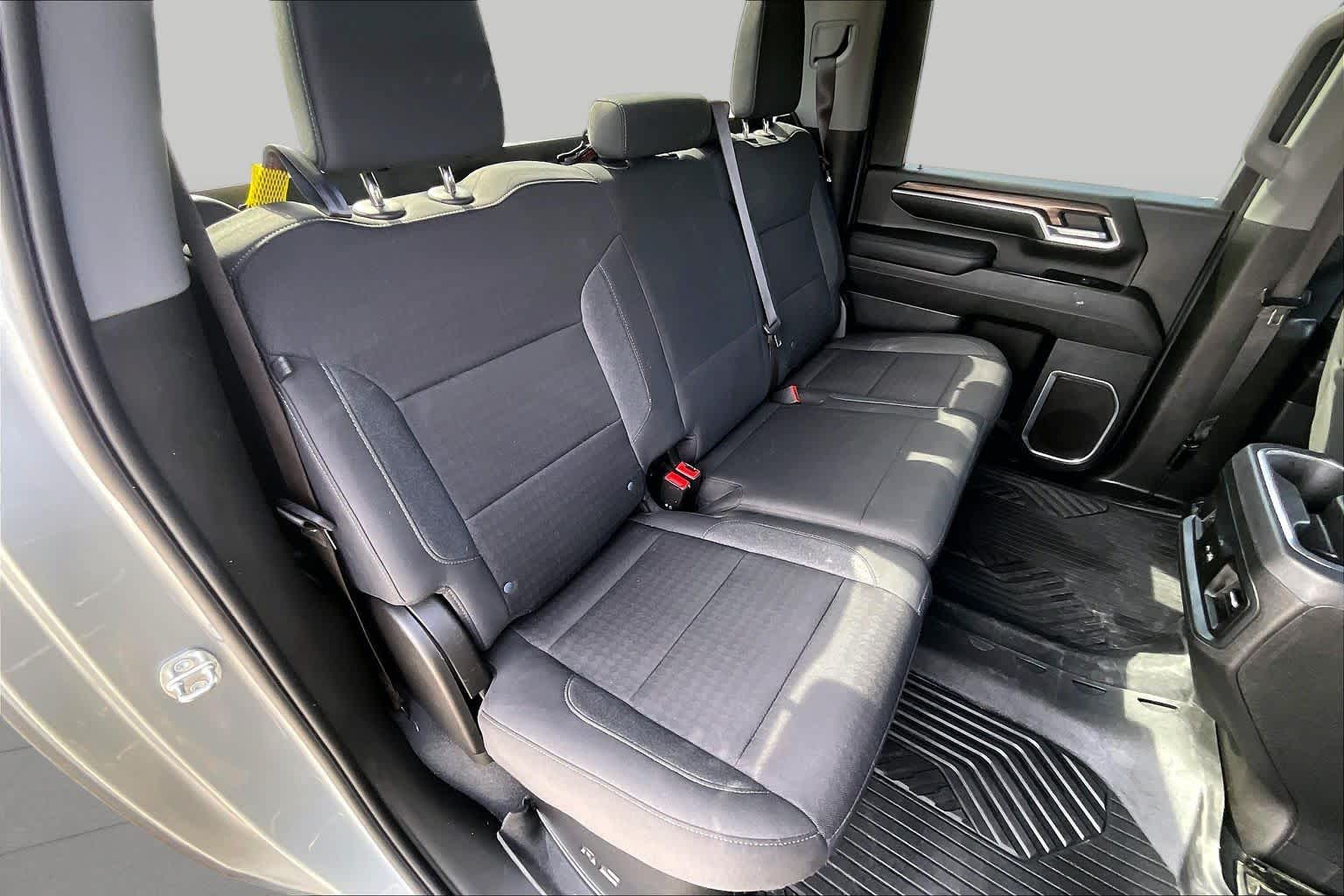 Used 2024 Sterling Gray Metallic Chevrolet LT image 21