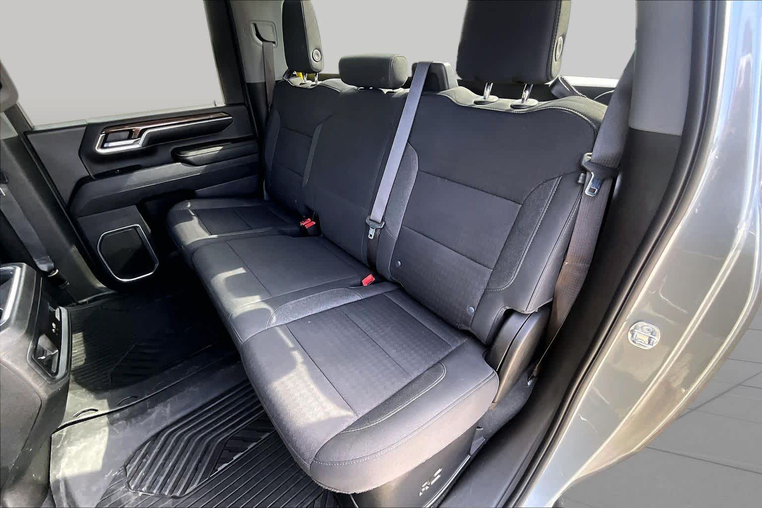 Used 2024 Sterling Gray Metallic Chevrolet LT image 20