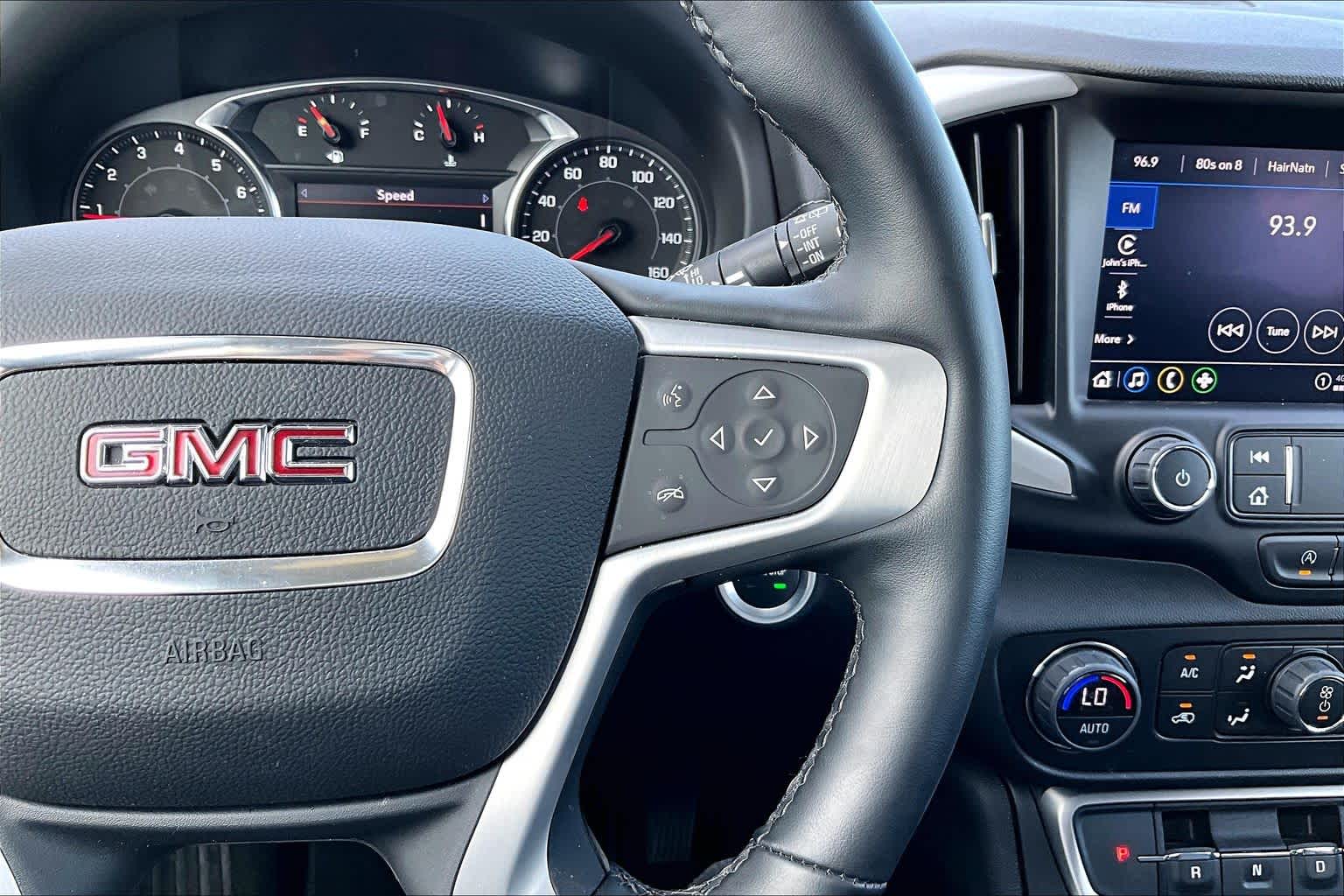 Used 2023 STERLING METALLIC GMC SLT image 25