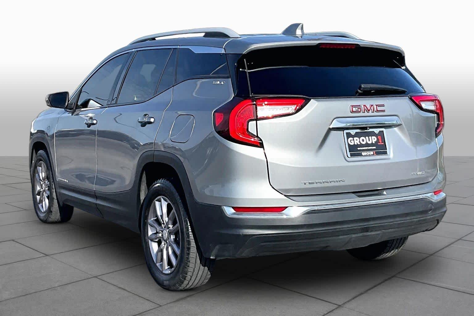 Used 2023 STERLING METALLIC GMC SLT image 12