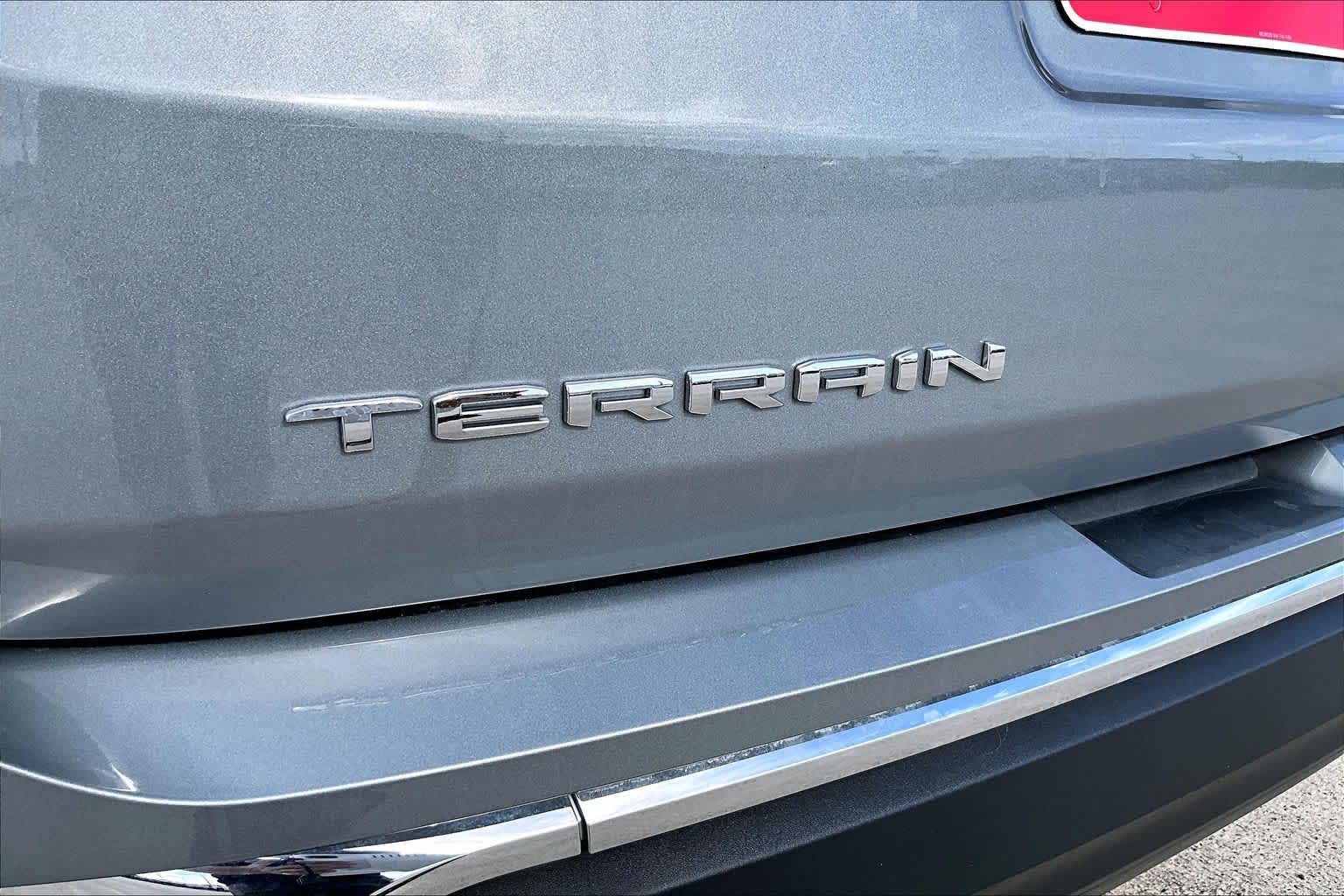 Used 2023 STERLING METALLIC GMC SLT image 10