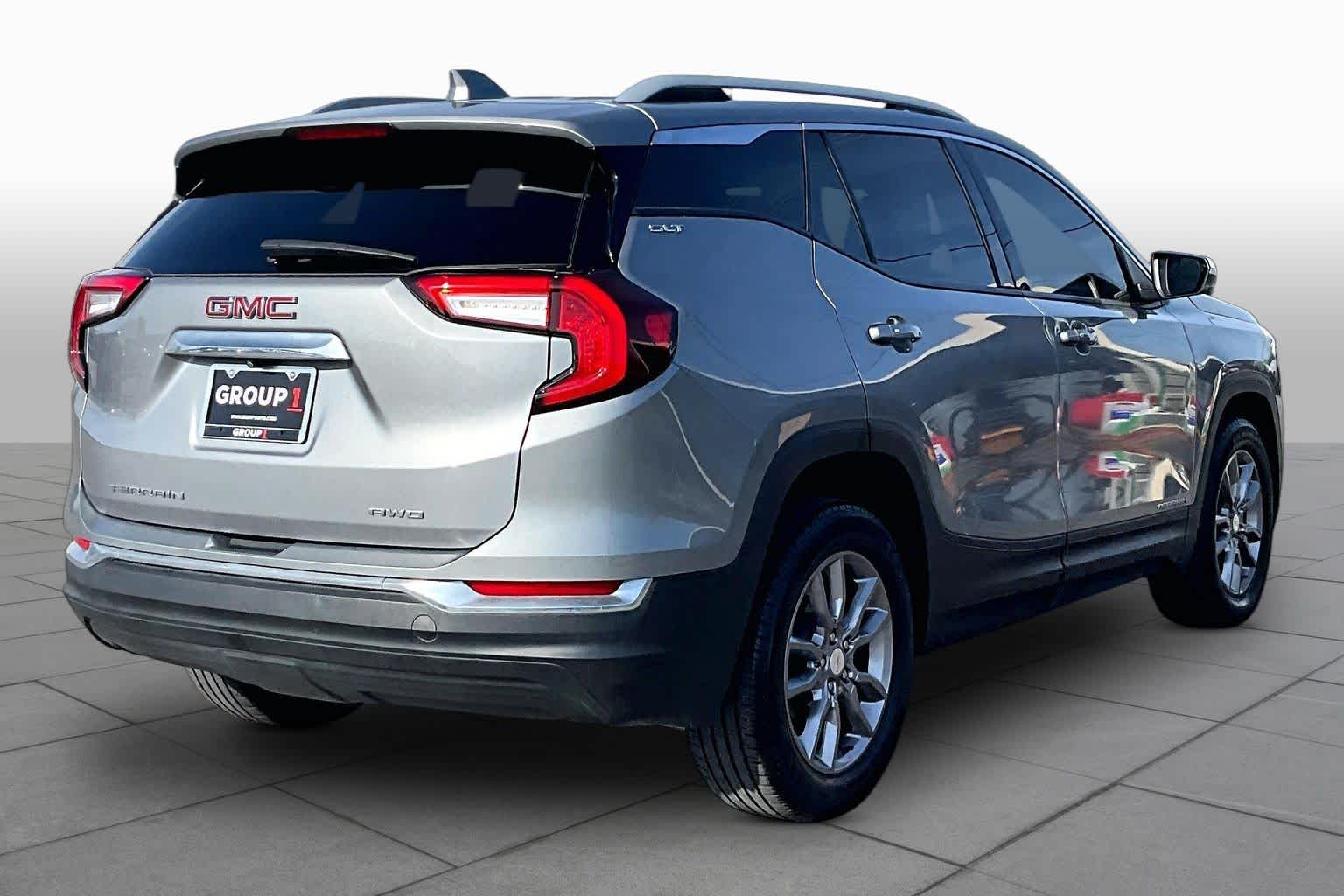 Used 2023 STERLING METALLIC GMC SLT image 13