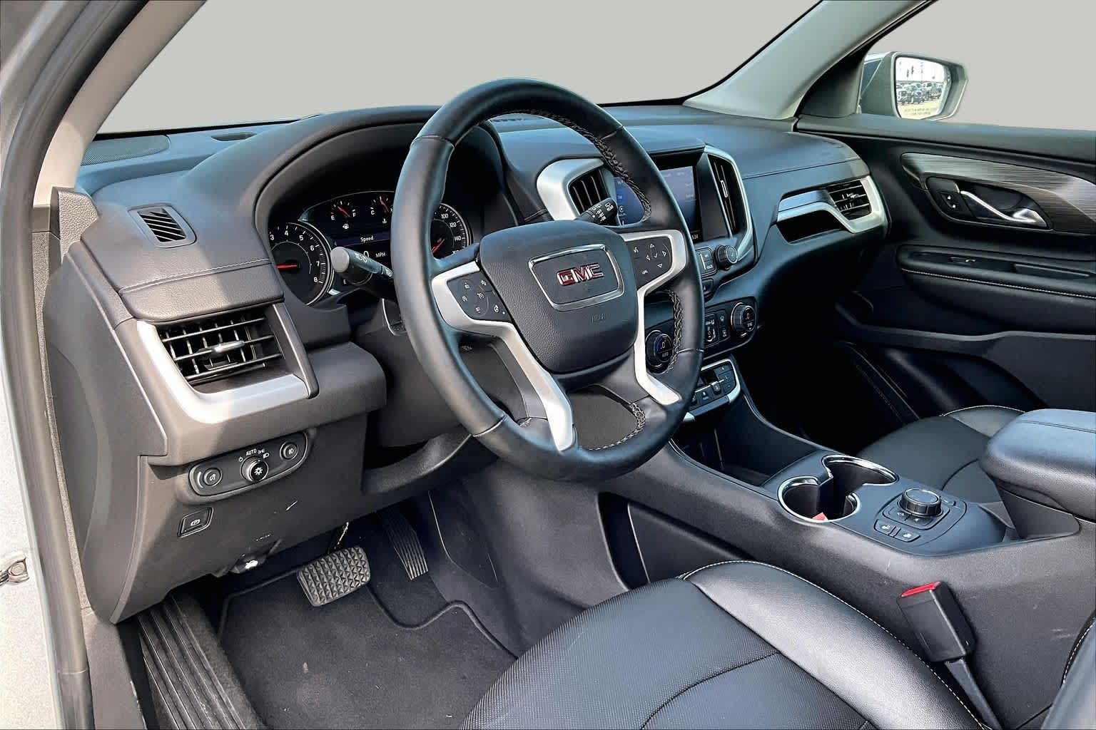 Used 2023 STERLING METALLIC GMC SLT image 18