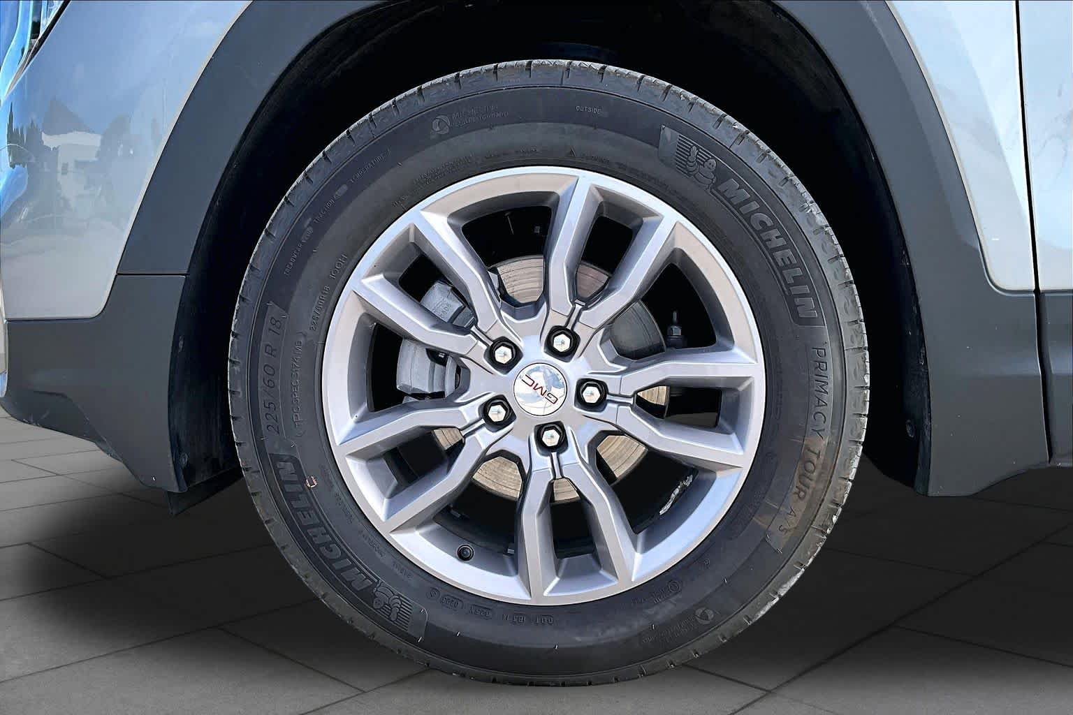 Used 2023 STERLING METALLIC GMC SLT image 11