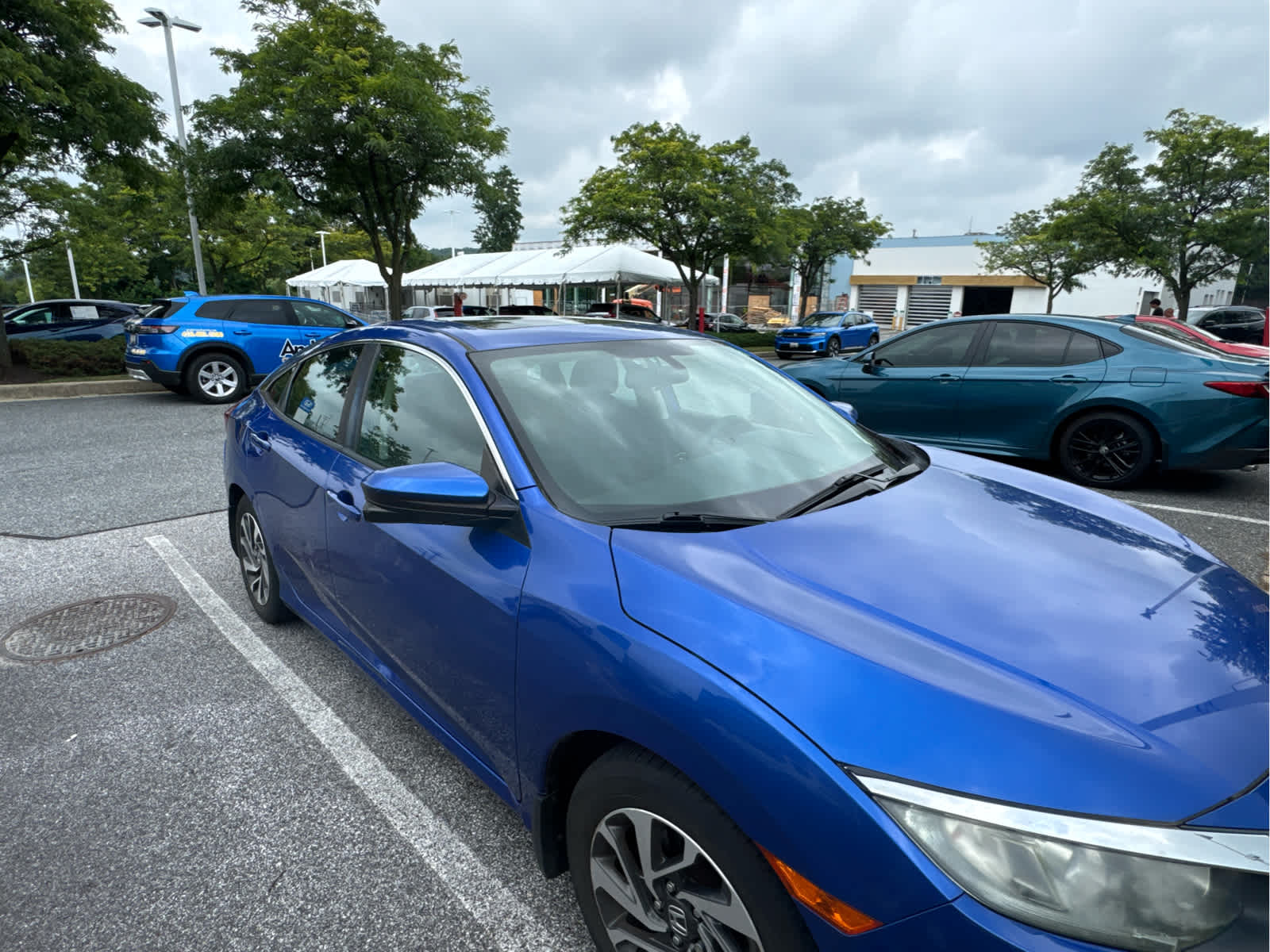 View vehicle photo 6