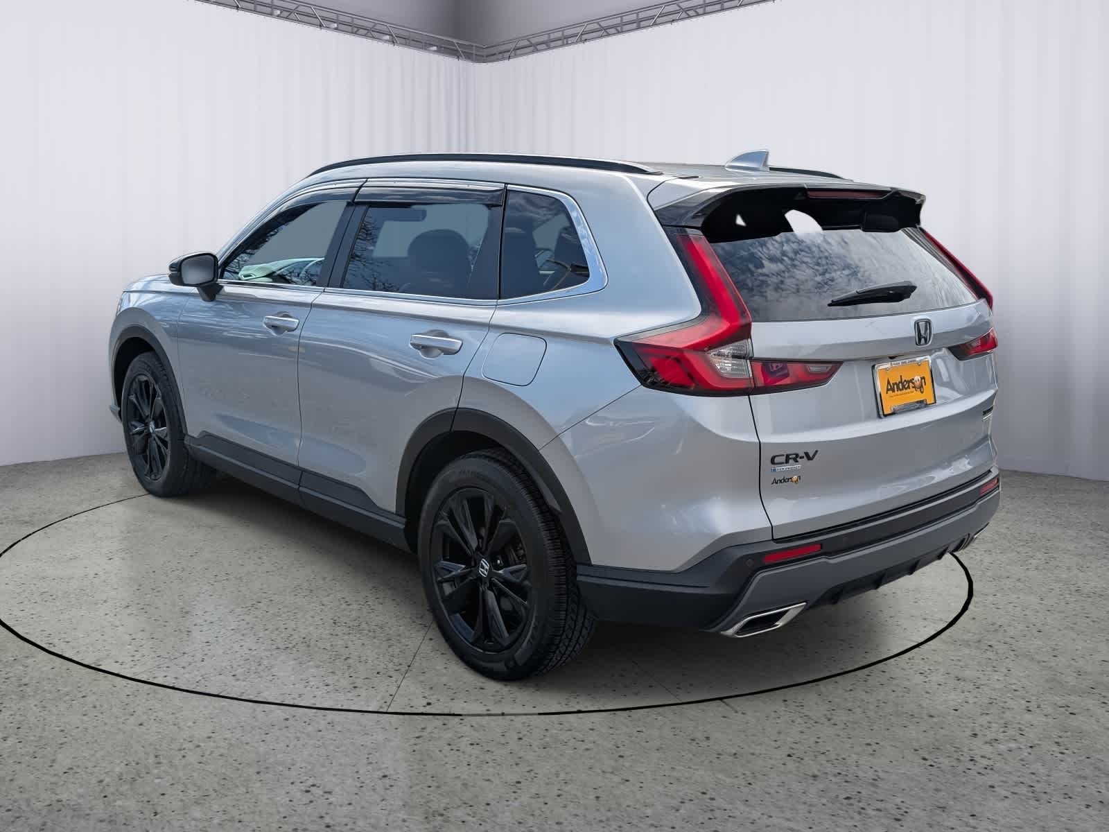 View vehicle photo 4