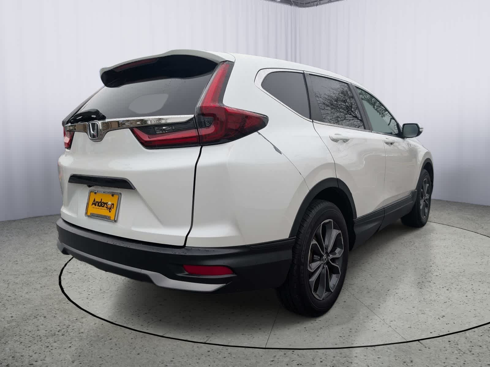 View vehicle photo 3