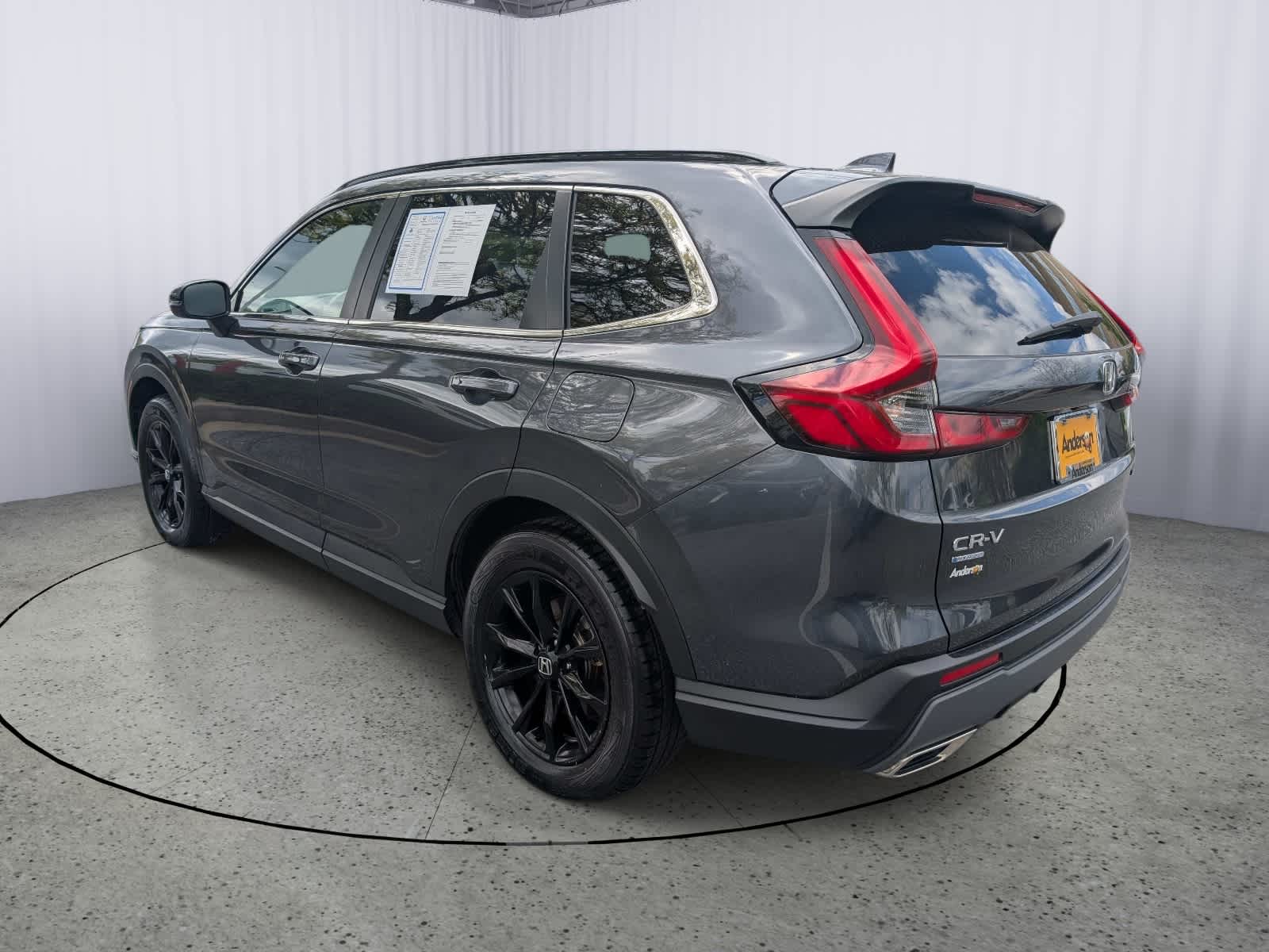 View vehicle photo 4