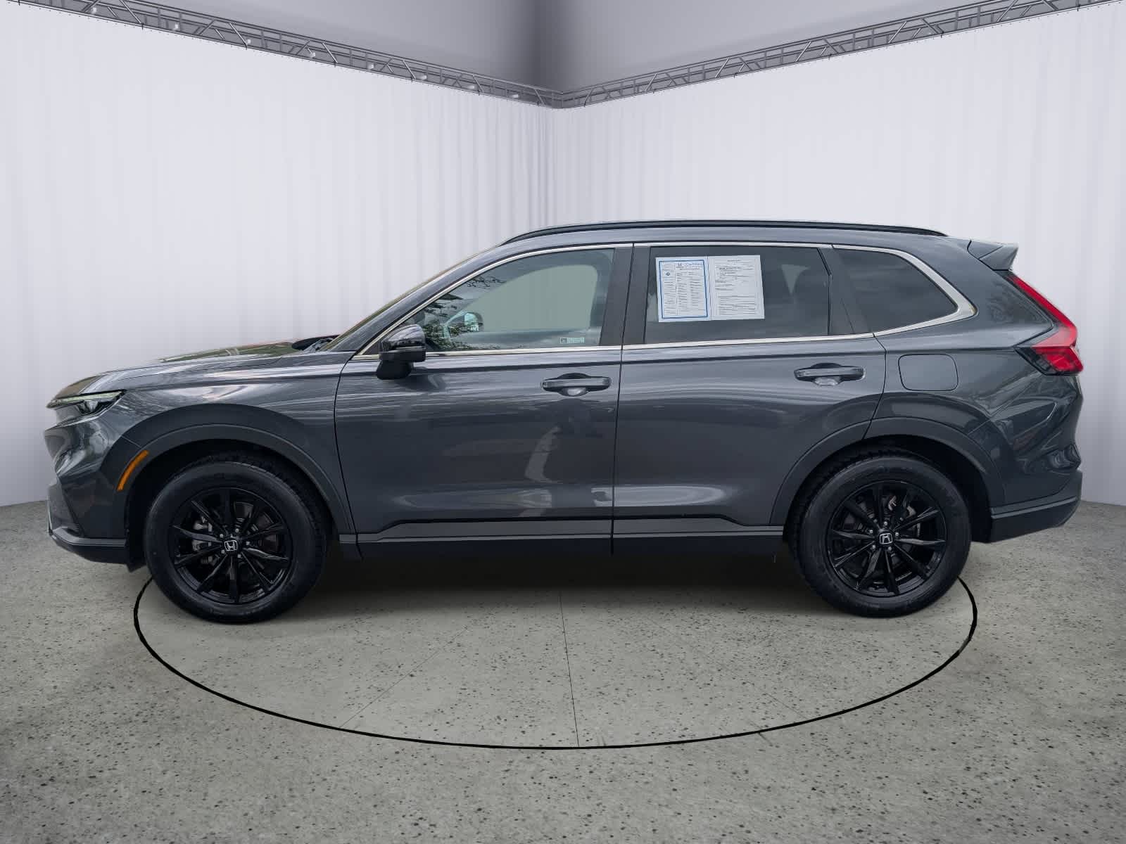View vehicle photo 5