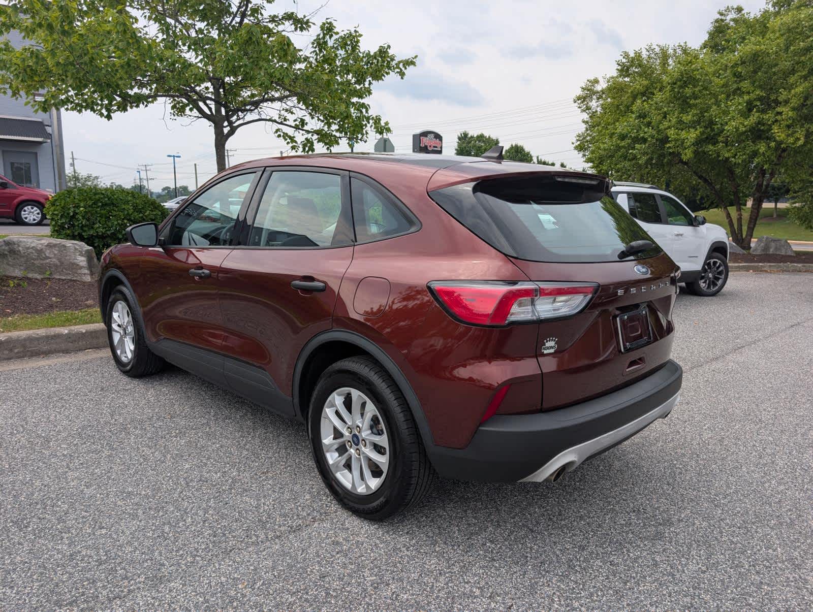 View vehicle photo 5