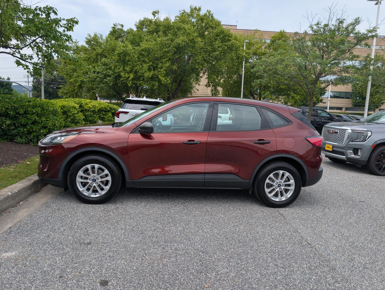 View vehicle photo 6