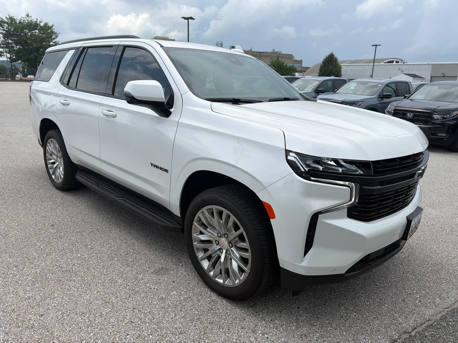 View vehicle photo 2