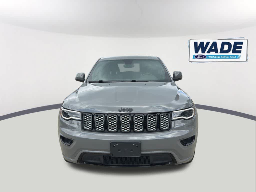View vehicle photo 2