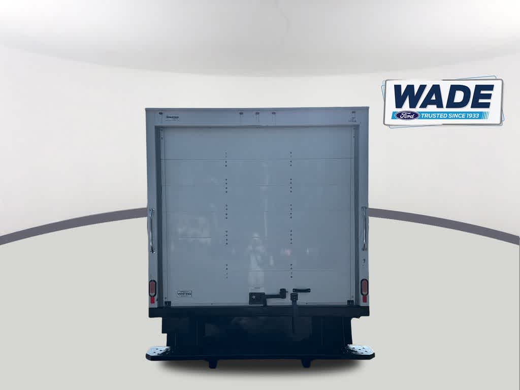 View vehicle photo 6