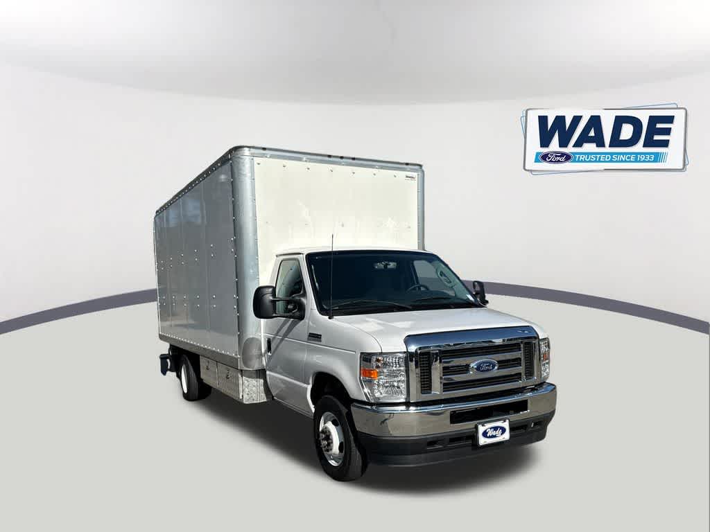 View vehicle photo 3