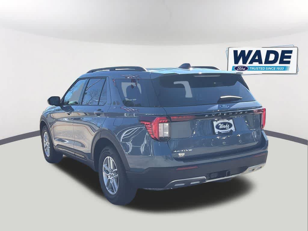 View vehicle photo 7