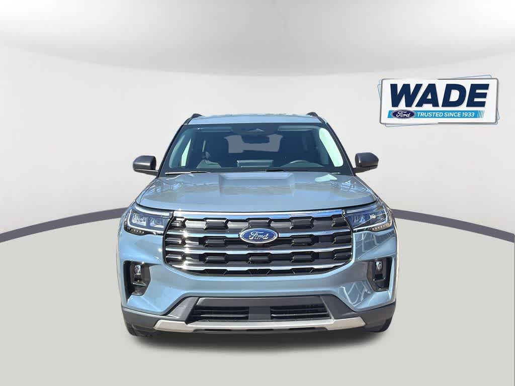 View vehicle photo 2