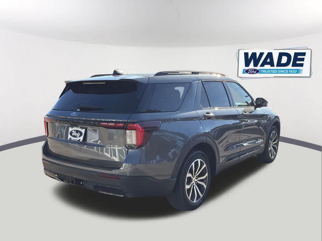 View vehicle photo 6