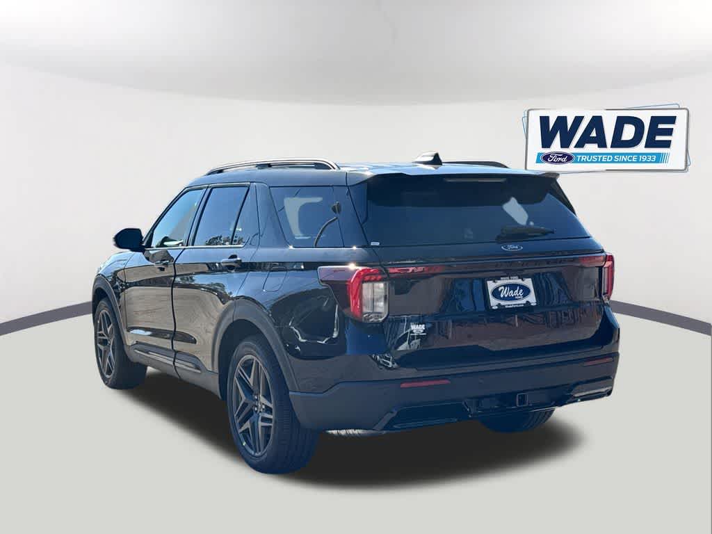 View vehicle photo 7