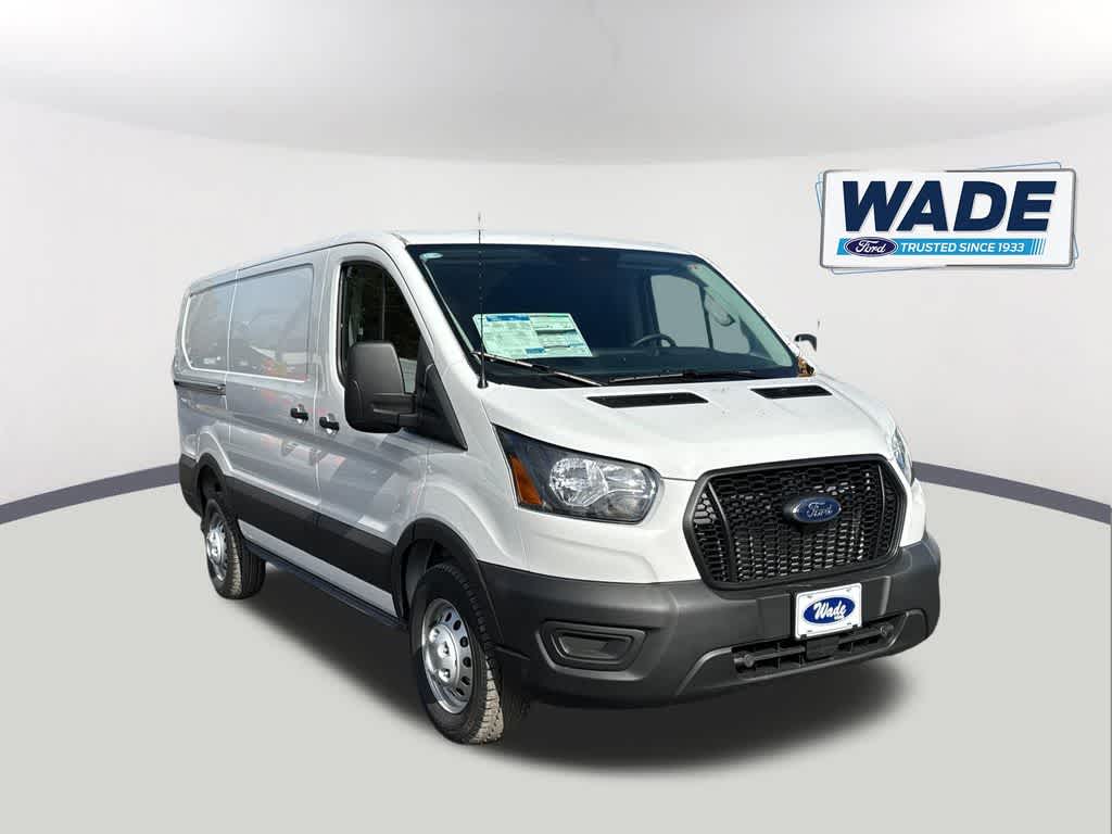 View vehicle photo 3