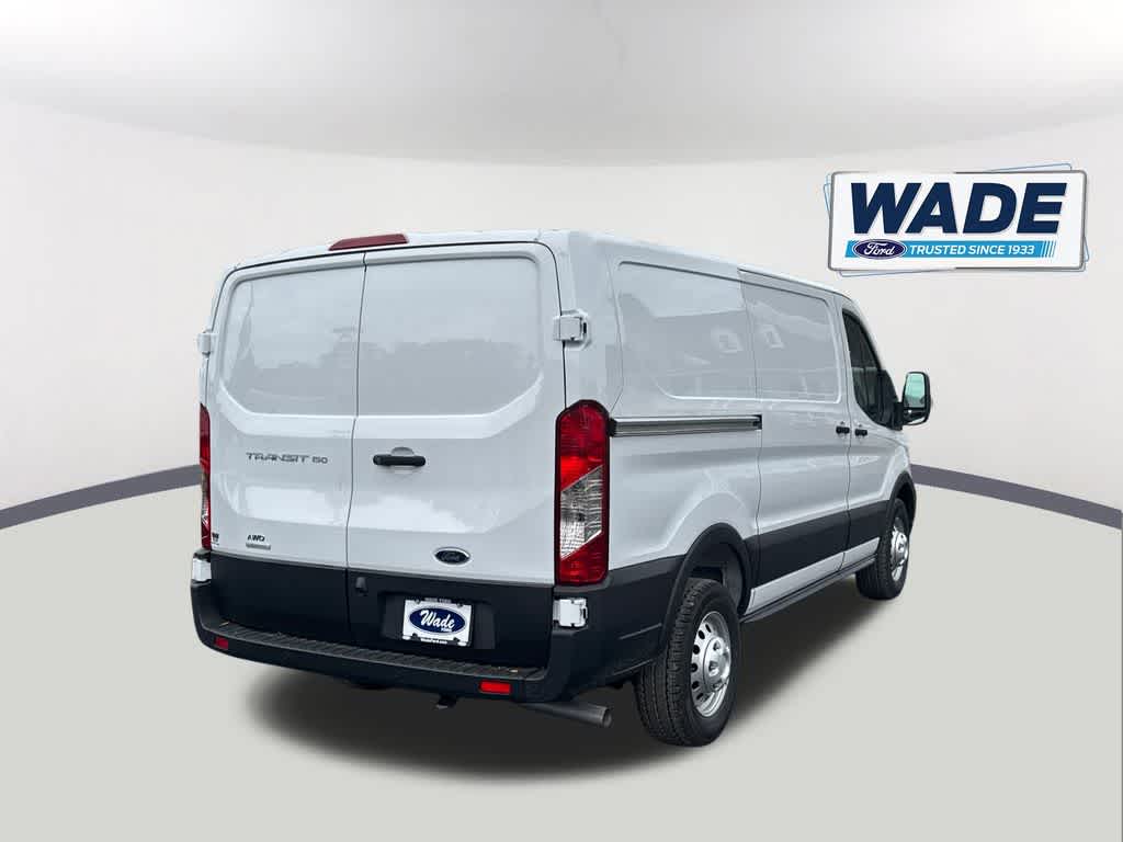 View vehicle photo 5